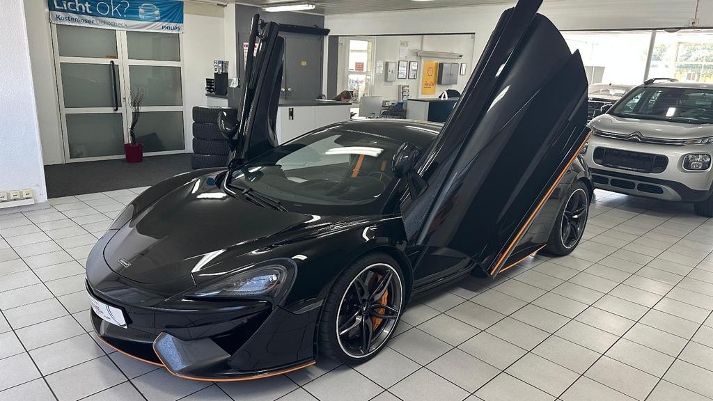 McLaren 570S