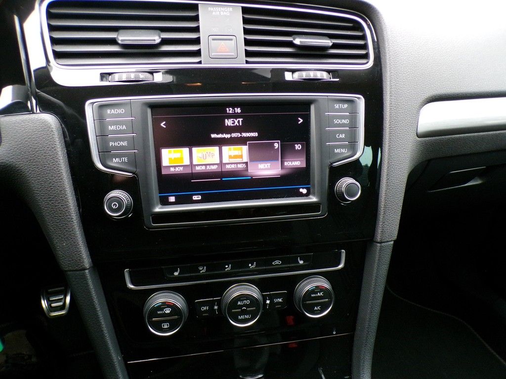 Fahrzeugabbildung Volkswagen Golf VII 1.2 TSI Allstar *XENON*SHZ*ACC*