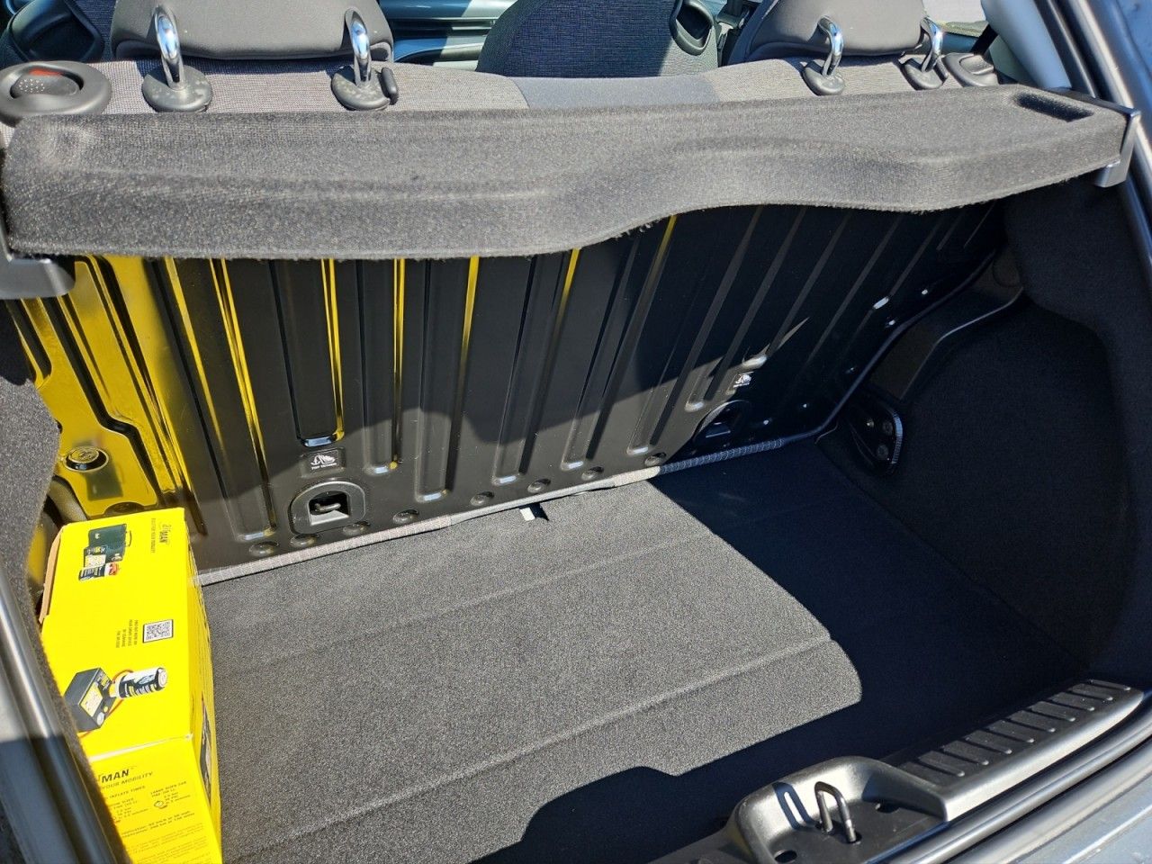 Fahrzeugabbildung Fiat 500 e Icon Batterieprotokoll,Tempomat,Navi