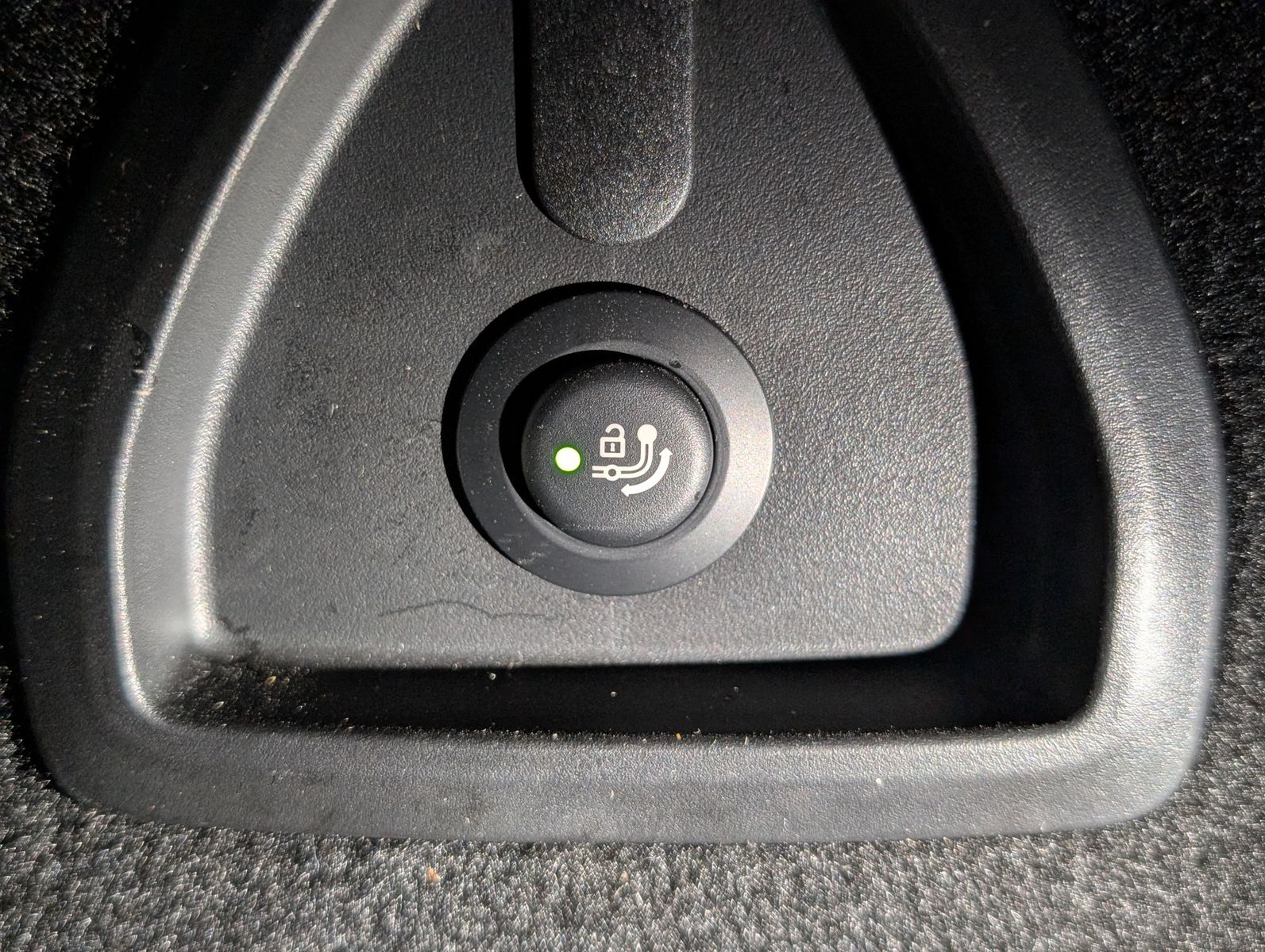 Fahrzeugabbildung BMW 530 e Luxury Line SPORT PANO LED KAM LEDER AHK