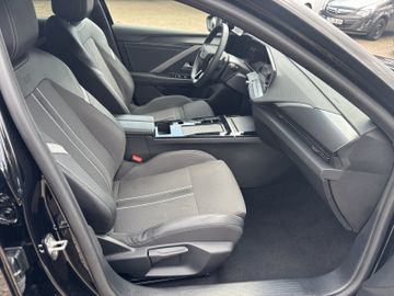 Bild 11 Opel Astra GS AT8/NAVI/SHZ+LHZ/PDC vo+hi+360Cam