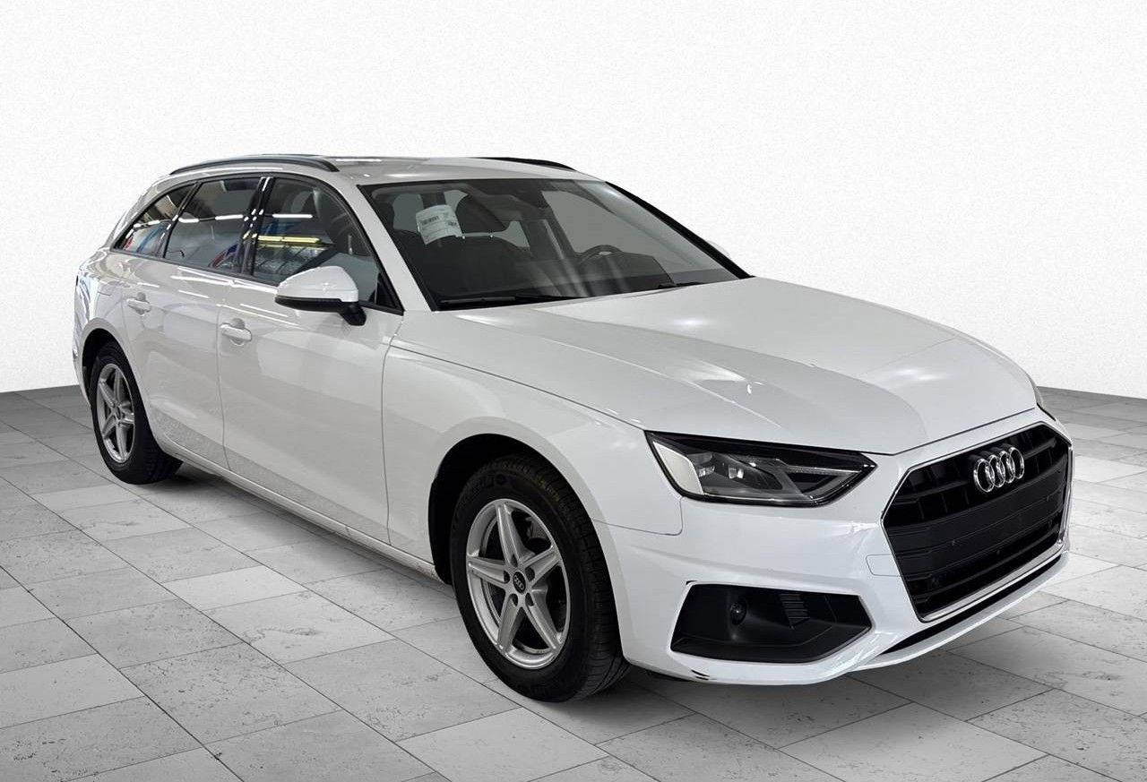 Audi A4 - 1