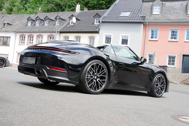 Porsche 992.2*Sportabg.,Chrono,BOSE,Sitzlüftung,14-Wege*