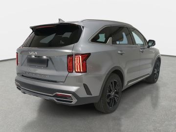 KIA Sorento - 4