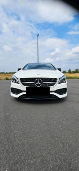 Mercedes-Benz Mercedes CLA 200 Shooting Break AMG - Mercedes-Benz: C Break