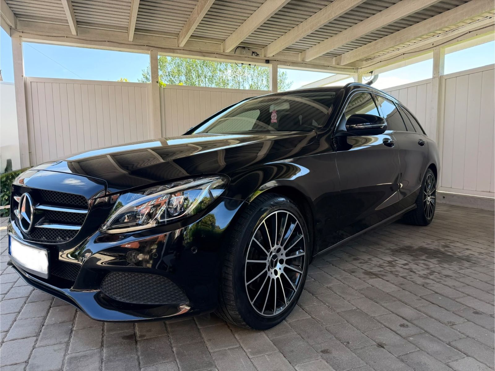 MERCEDES-BENZ C 220 d 4MATIC T Autom. -