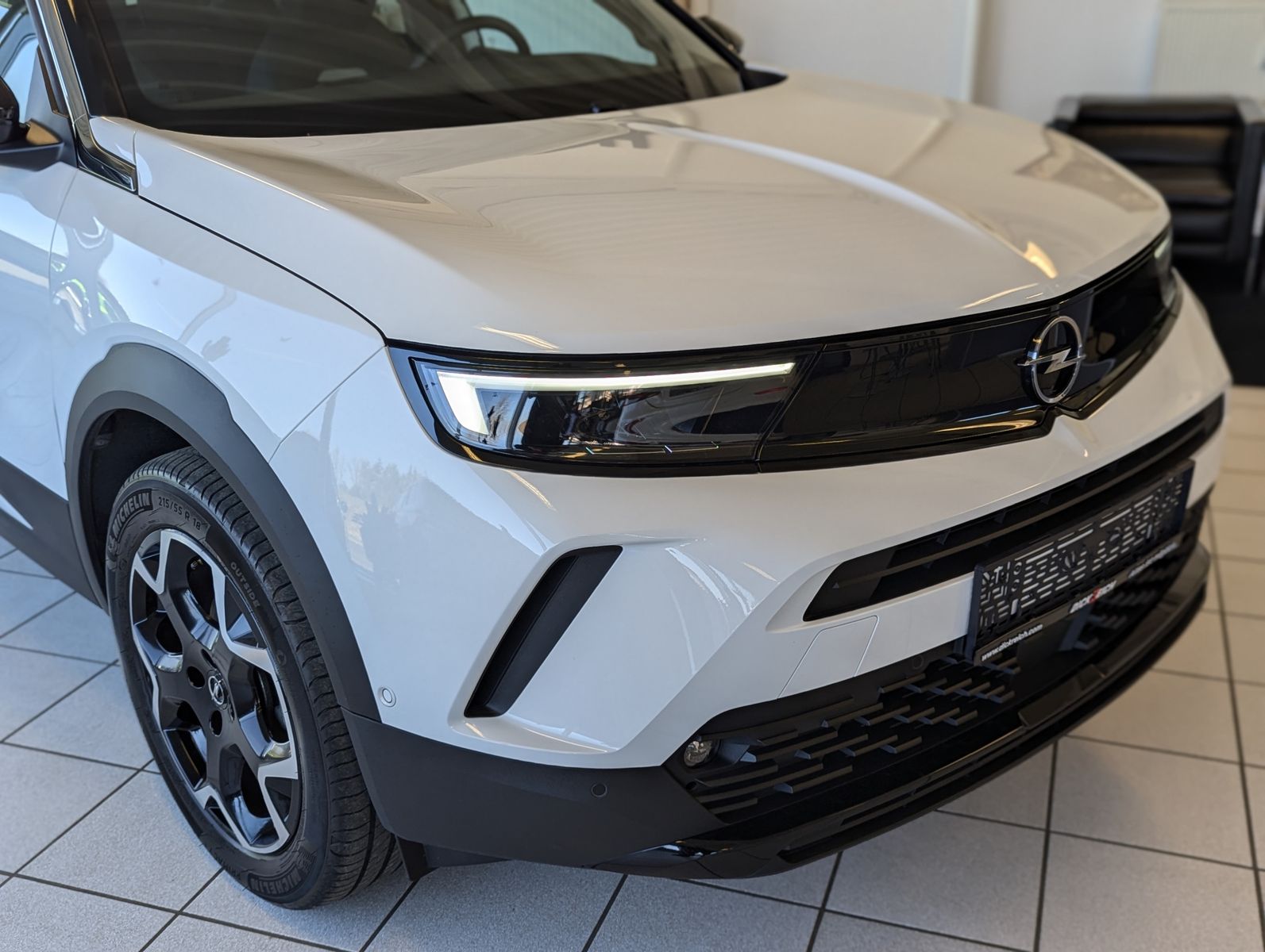 Fahrzeugabbildung Opel Mokka 1.2 Ultimate Aut. Winter-Paket Kamera ACC