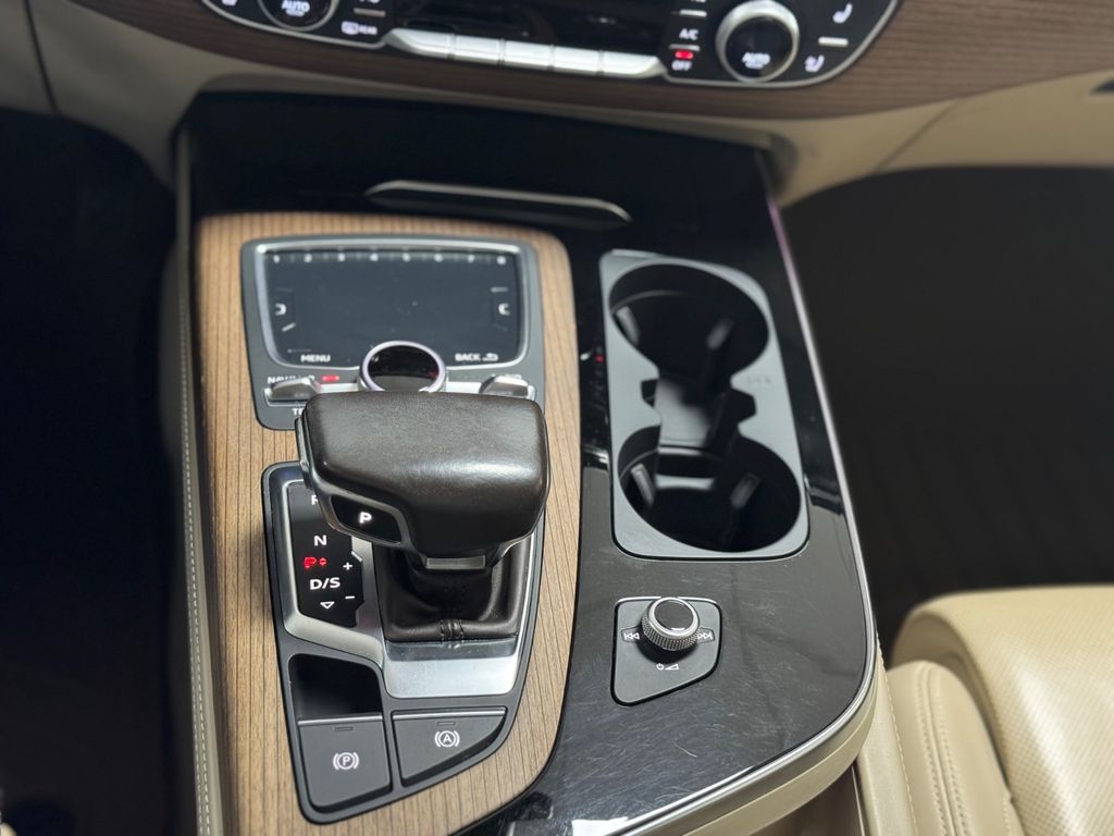 AUDI Q7 3.0 TDI quattro /ACC/Matrix/Panorama AUDI Q7 3.0 TDI quattro /ACC/Matrix/Panorama