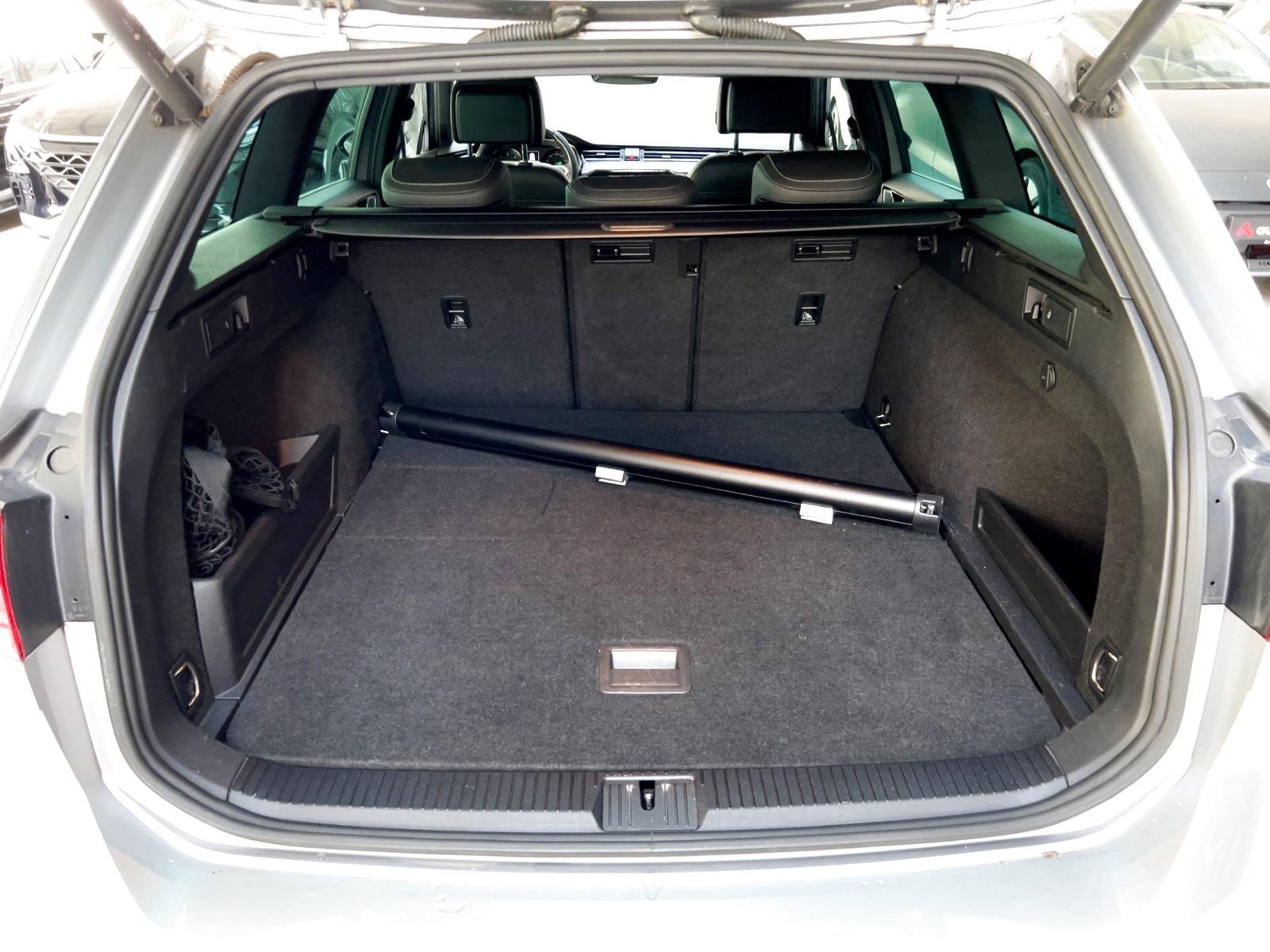 Volkswagen Passat Variant 2.0 TDI Business DSG HarmanKardon, миниатюра 6
