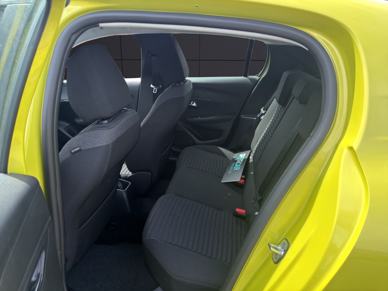 Fahrzeugabbildung Peugeot 208 Active *SitzHZ*LED*Tempomat*PDC*CarPlay*