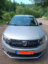 Dacia Logan Black&White Sondermodell - silberne Dacia Logan
