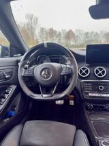 Mercedes-Benz CLA 220 4MATIC DCT PEAK Edition PEAK Edition - Mercedes-Benz CLA 220 aus 2018