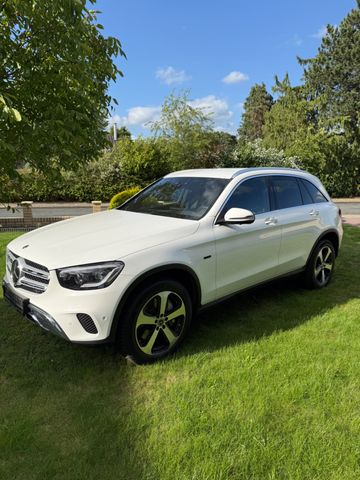 MERCEDES-BENZ GLC 300 e 4MATIC Autom. -