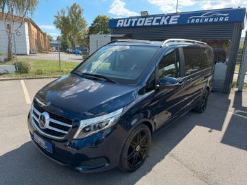 Mercedes V 220 - 1