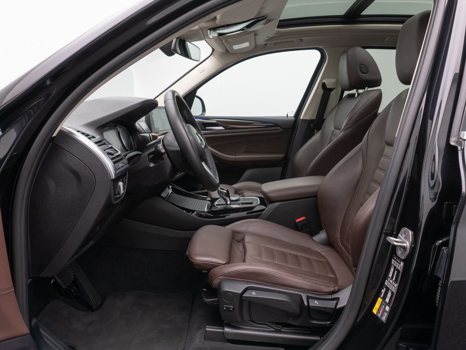Fahrzeugabbildung BMW X3 xD30e DAB Kamera Panorama 19Zoll Leder Sport