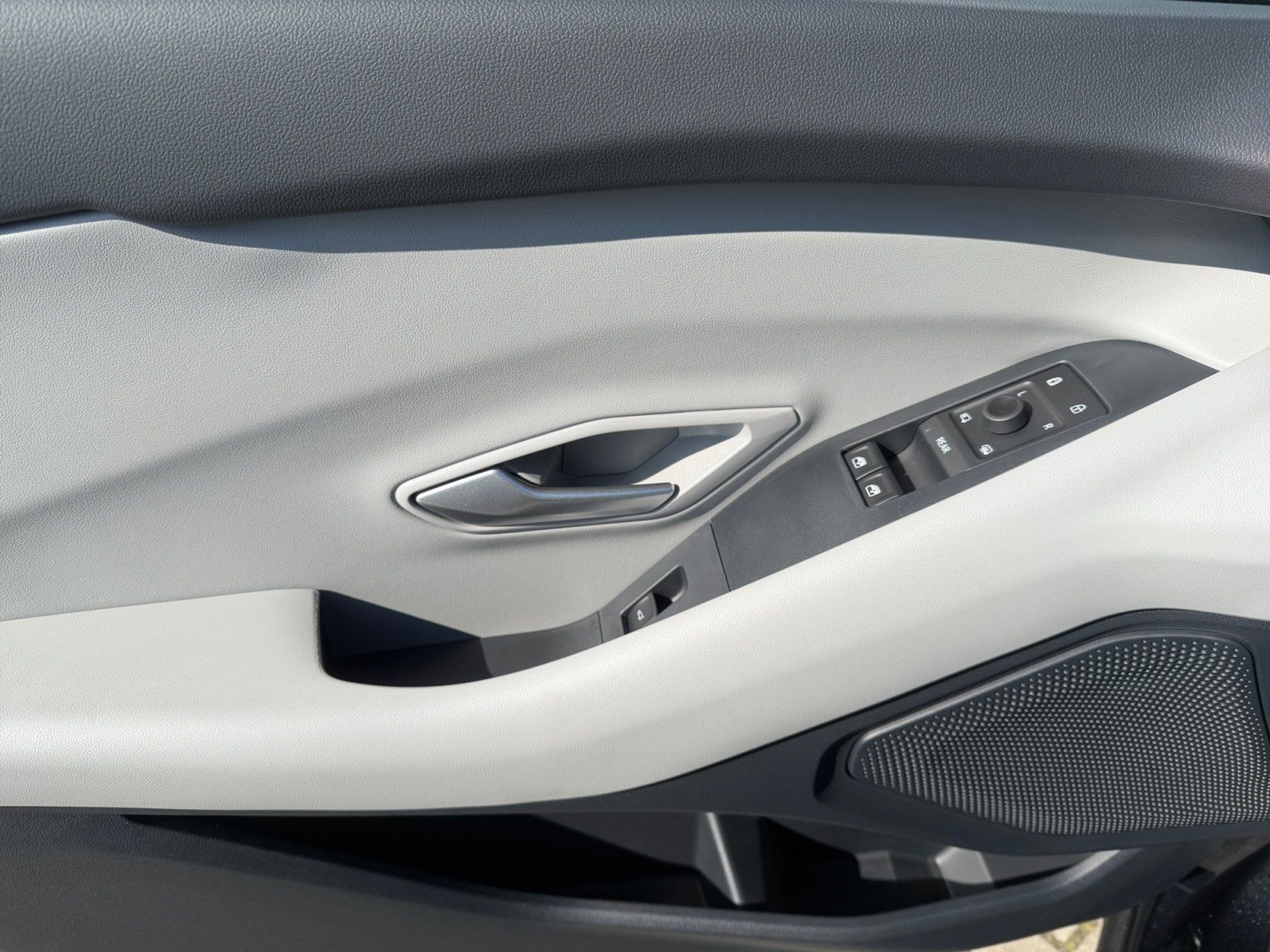 Ford Explorer - Bild 16