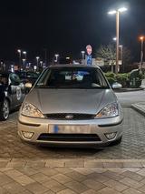 Ford Focus 1.8 102TKM Top Zustand Angemeld... - Ford Focus aus 2003: Kleinwagen
