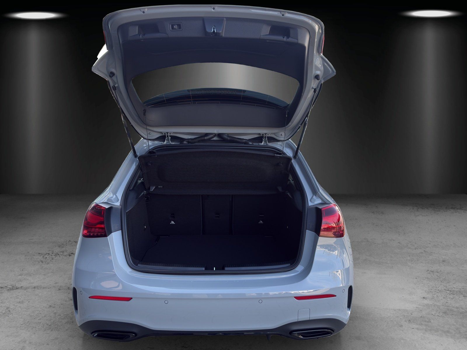 Fahrzeugabbildung Mercedes-Benz A 180 d AMG SPECIAL EDITION AHK PANODACH LED