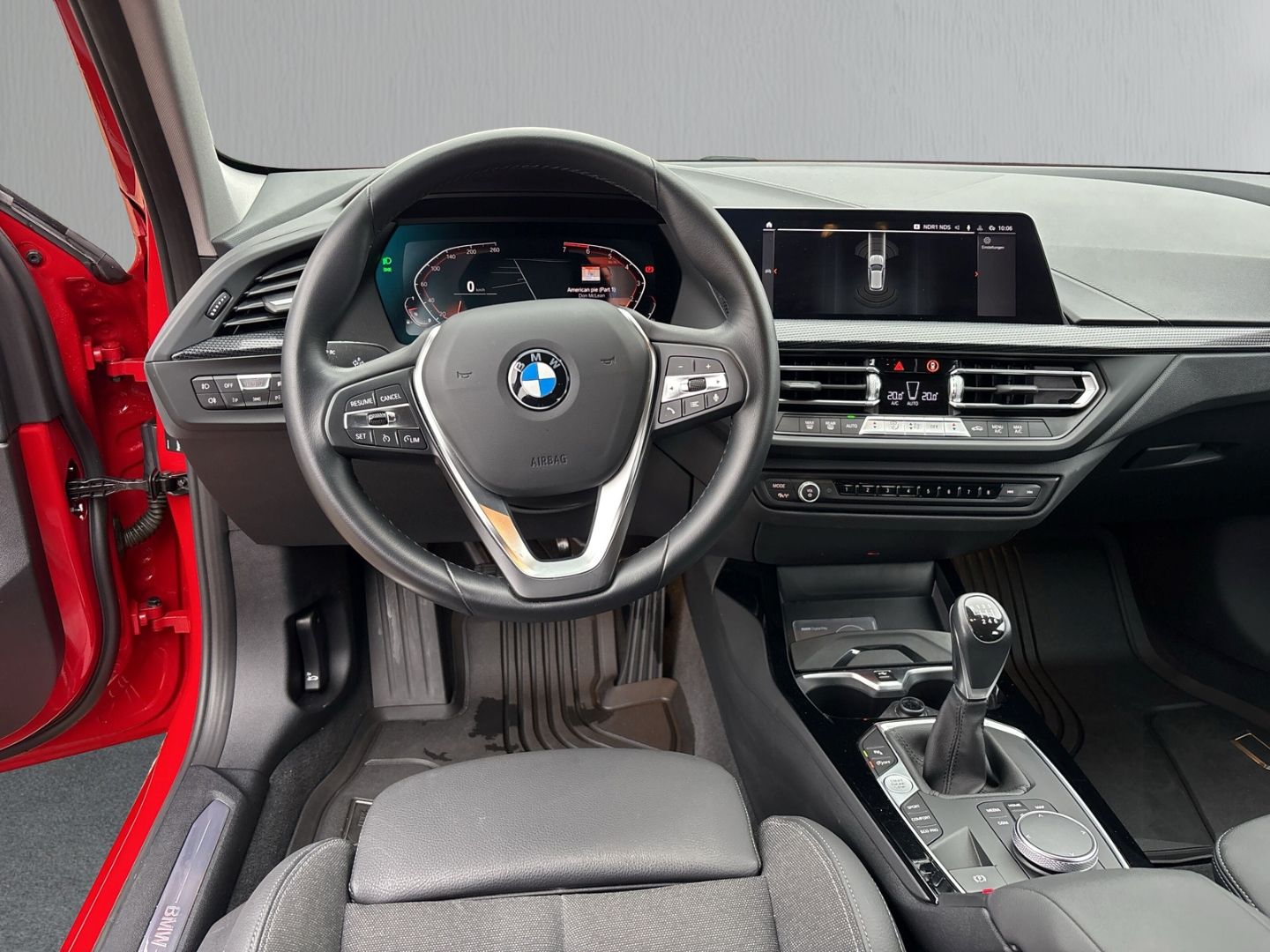 BMW 118 i Sport Line ShadowLine AdaptLED Navi PDC foto 11