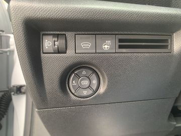 Citroën C4 Max PT 130 EAT8 Navi+SHZ+LHZ+RFK+LED+HUD+LM