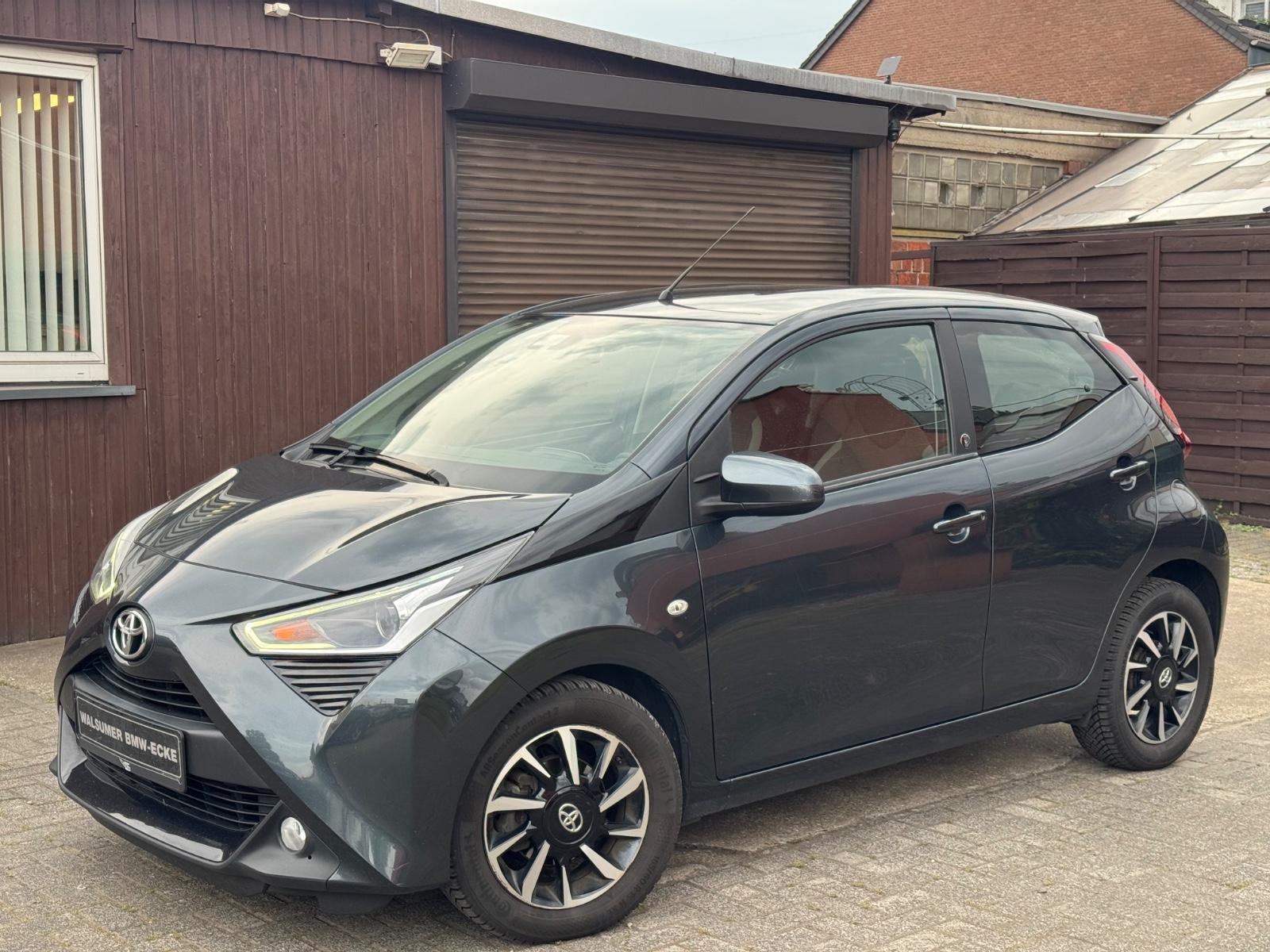 Toyota Aygo (X)AYGO x-play Team D AUTOMATIK KLIMA ALU