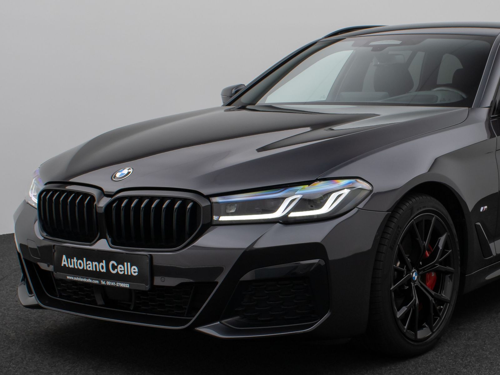 Fahrzeugabbildung BMW 530d xD M Sport Laser Kamera HUD DAB HiFi Komfor