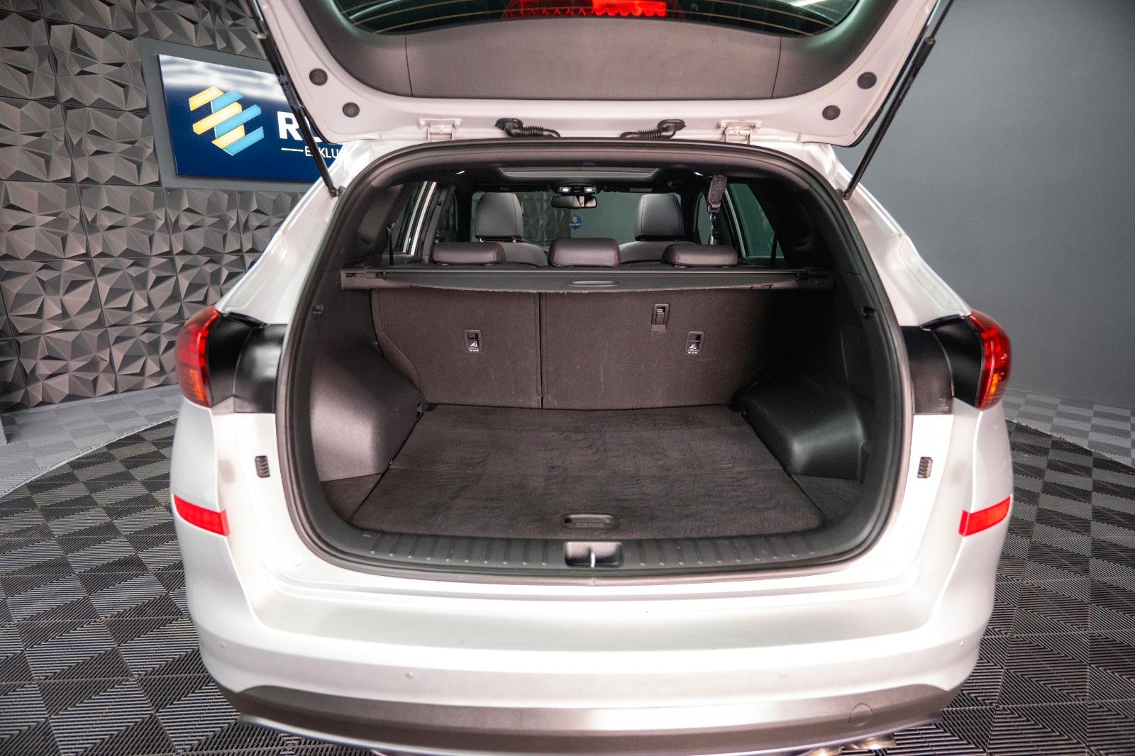 Fahrzeugabbildung Hyundai Tucson N Line 4WD *Panorama*Kamera*LED*DAB*