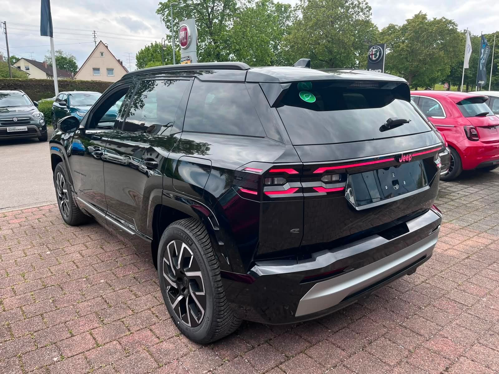 Fahrzeugabbildung Jeep New Compass Plug-In Hybrid 1.6