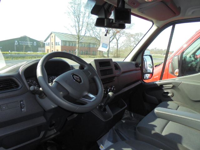 Fahrzeugabbildung Renault MASTER Kastenwagen FWD Kasten L3H2 3,5t ENERGY d
