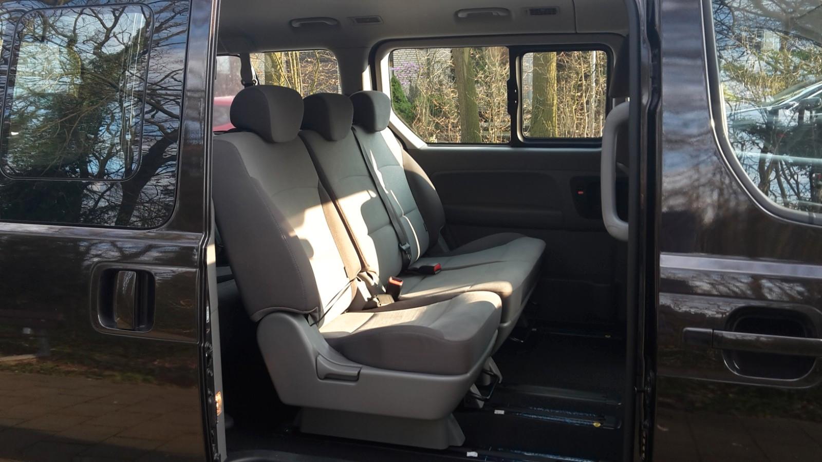 Hyundai H-1 8-Sitze 