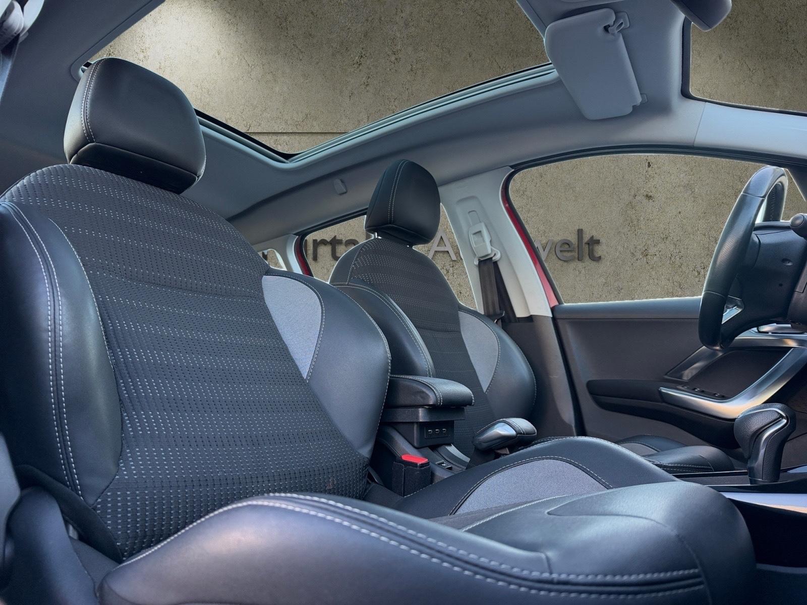Peugeot 2008 Allure PureTech 110 *PANO*RFK*SHZ*NAVI*TÜV*