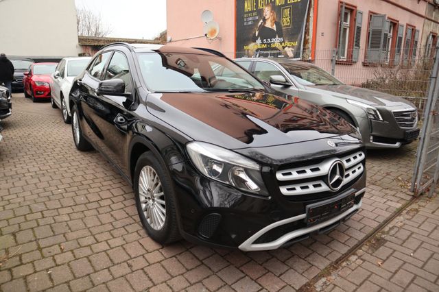 Mercedes-Benz GLA 200 CDI 4Matic Panorama Kamera Navi Tot-Wink