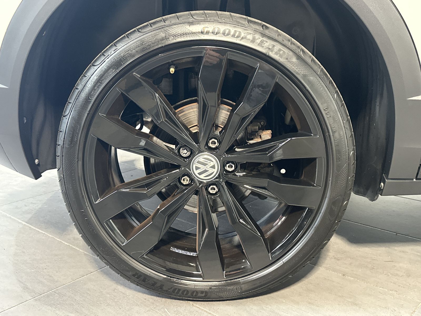 Fahrzeugabbildung Volkswagen T-Roc 2.0 TDI DSG 4Motion Style NAV+LED+PANO+KAM