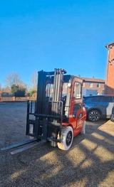 EP EFL302 Elektro-Gabelstapler 3t - 4,8m - Kabine