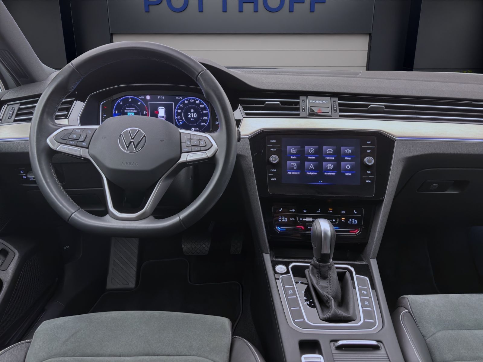Volkswagen Passat Variant - Bild 14