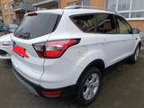 Ford Kuga 1,5 EcoBoost 4x2 110kW COOL & CONNECT C... - Ford Kuga von privat
