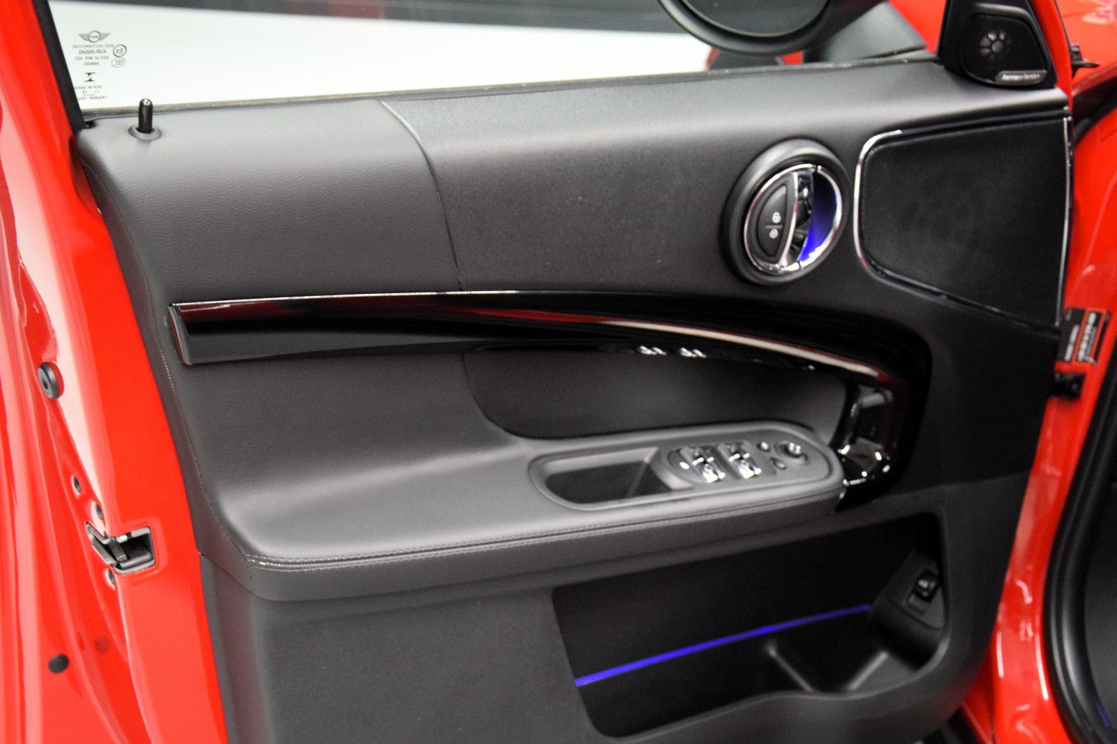 Fahrzeugabbildung MINI COOPER SD Countryman All4 Pano HuD h/k Kamera