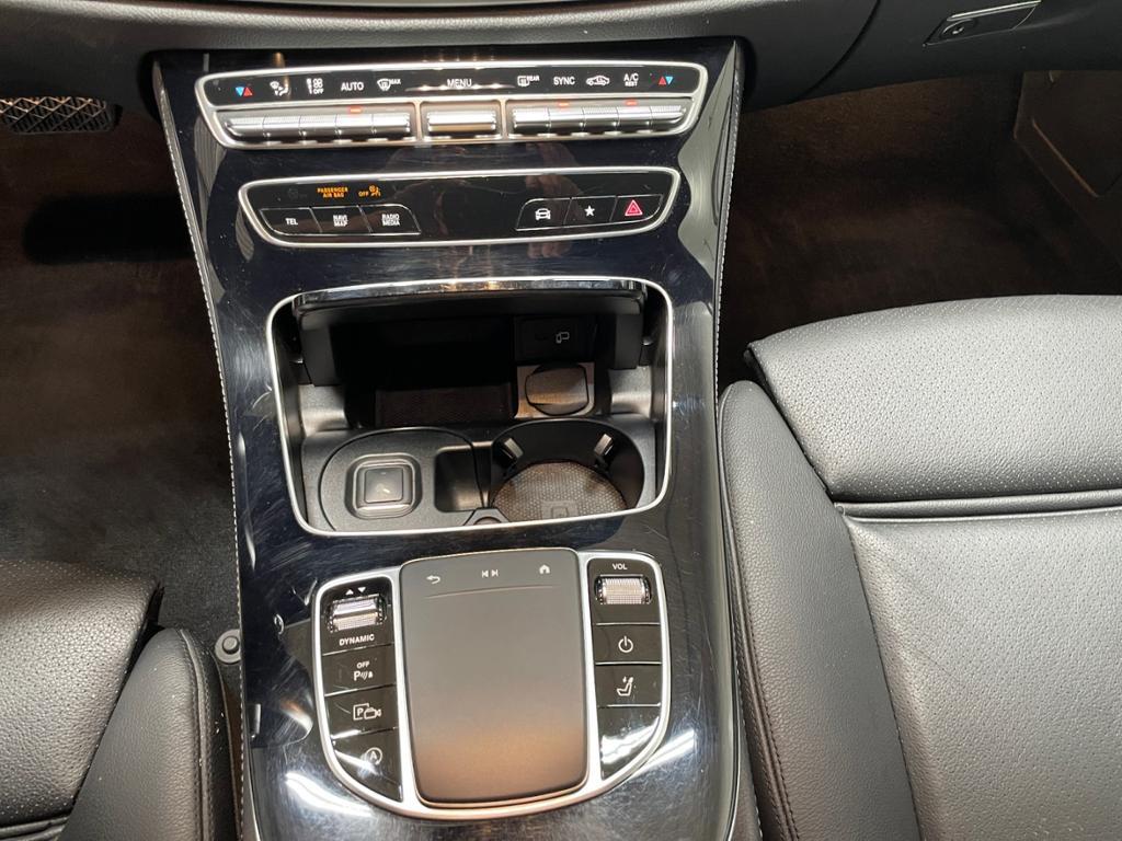 Mercedes-Benz E 220 d T Avantgarde Avantgarde+MBUX+Cam+LED+AUT