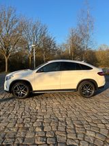 Mercedes-Benz GLE 350 d 4MATIC - - Mercedes-Benz GLE 350: Coupé