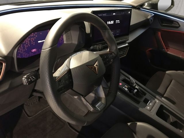 Leon 1.5 eTSI DSG*KAMERA*NAVI*SHZ*LRH*