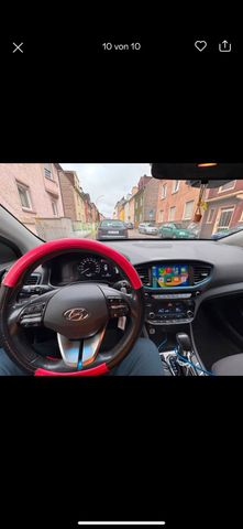 Ford Hyundai ioniq hybrid  angemeldet kann Sams...