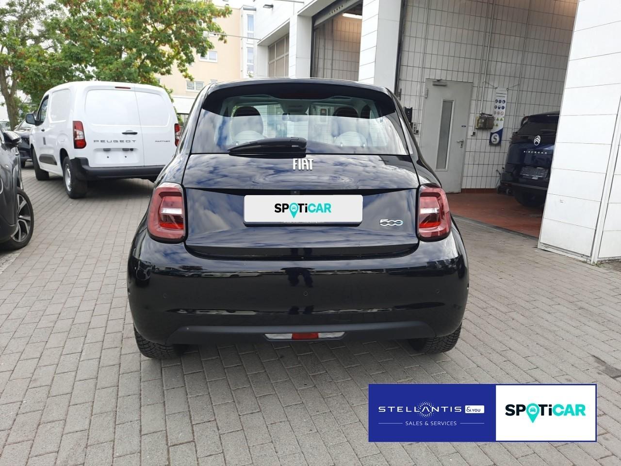 Fiat 500e La Prima Pano Navi SHZ