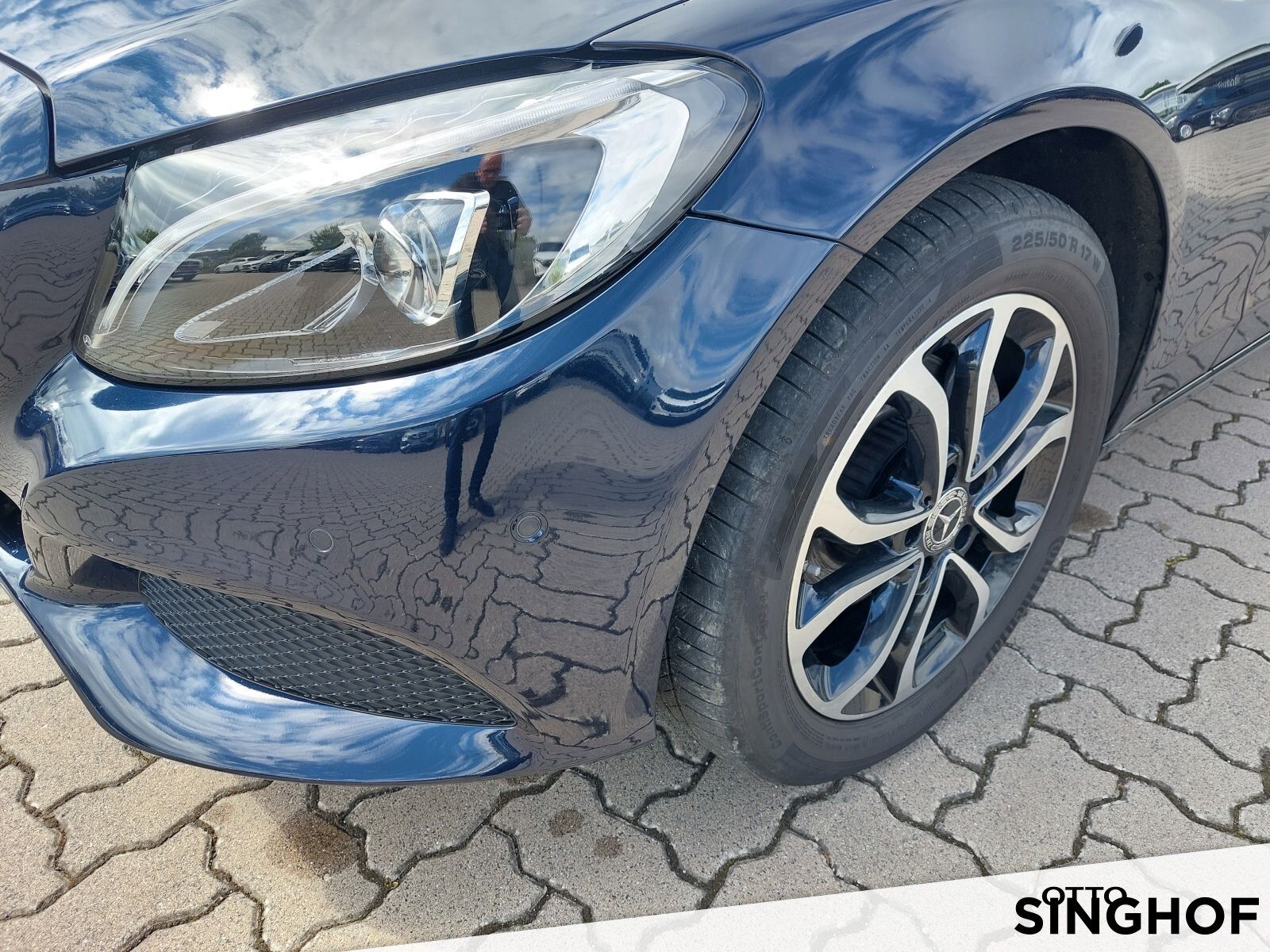 Fahrzeugabbildung Mercedes-Benz C 200 Avantgarde +4matic+LED+Night+R-Kamera+SHD+