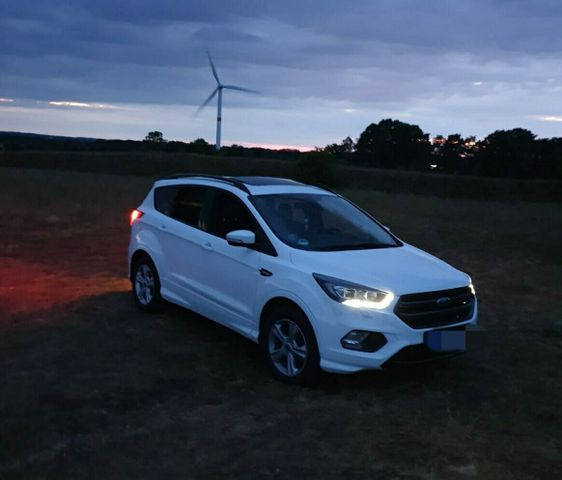 Ford Kuga 2.0 EcoBoost 4x4 Auto. ST-Line - 242 PS 