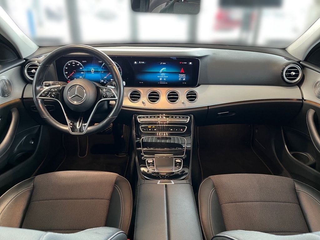 Fahrzeugabbildung Mercedes-Benz E 300 deT 4M AMG AHK Distronic+ Pano HUD LED 360