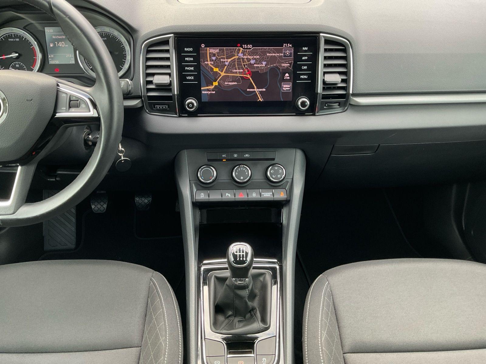 Skoda Karoq 1.0 TSI Ambition AHK CarPlay Tempomat