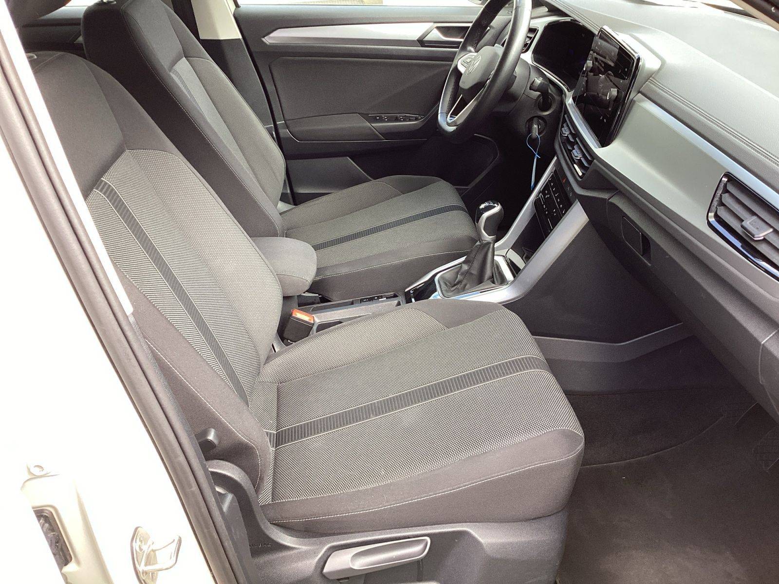 Volkswagen T-Roc - Bild 14