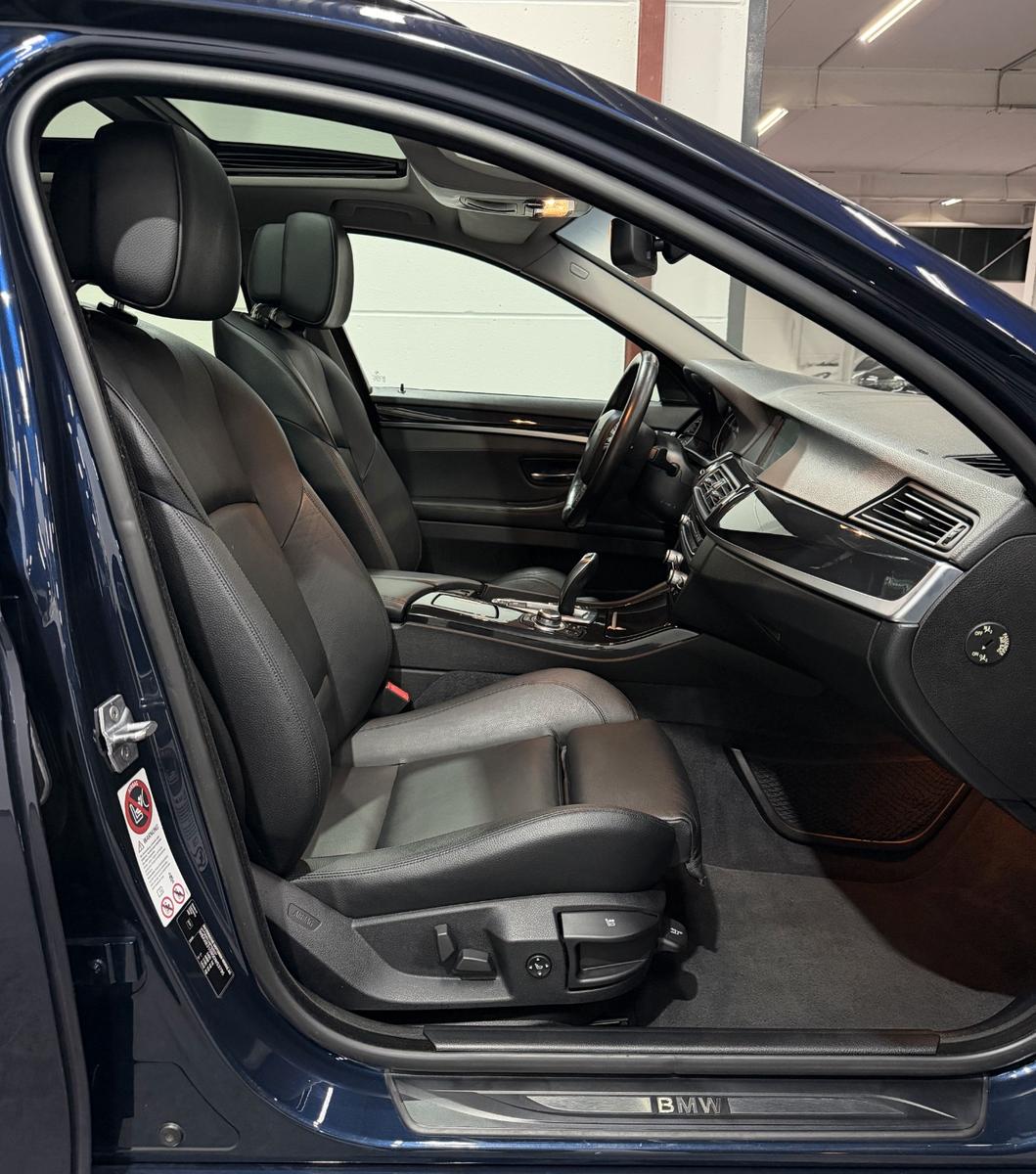 BMW 525 d Touring 218 ch • BVA • Pano • Cuir • Bi-Xénon • Attelage