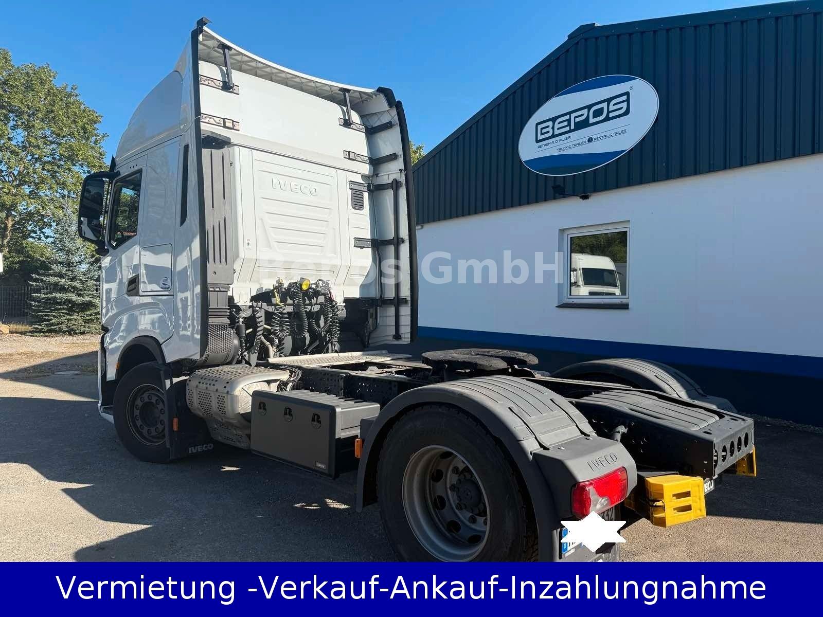 Iveco S-Way AS440 ST/P