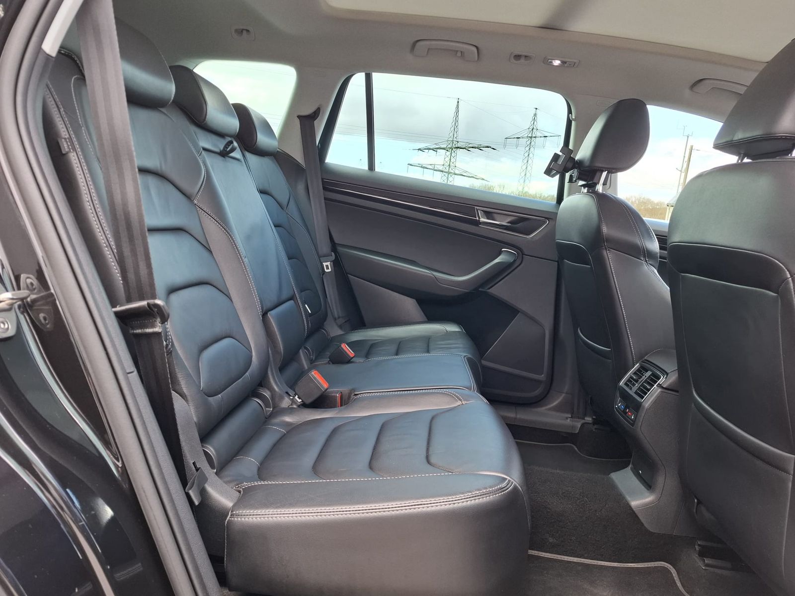 Fahrzeugabbildung SKODA Kodiaq 2.0 TDI 4x4 PANO*StandH*LEDER*CANTON*AHK